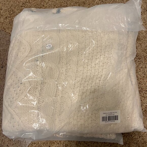 NEW WITH TAGS SEALED IN BAG Taylor Swift 2024 Authentic Folklore Cardigan - Picture 7 of 11